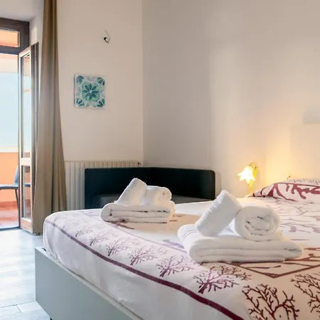 Piccola S'ausentu 3* Uri