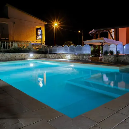 فندق Piccola S'ausentu